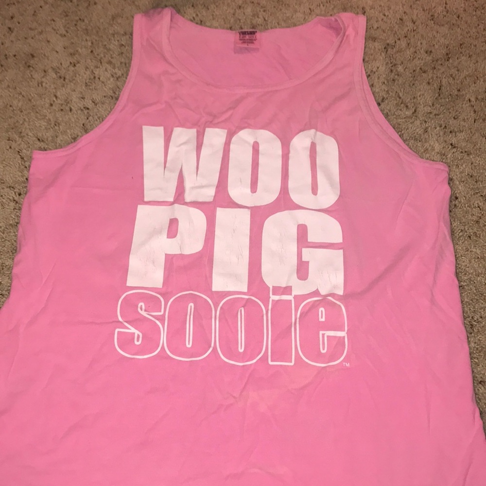 Pink tank top